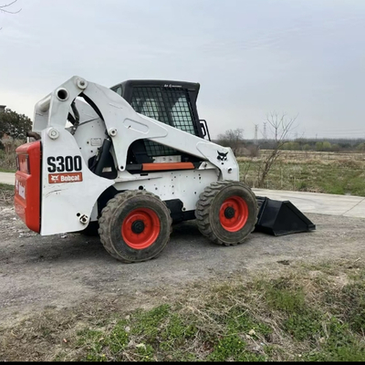 터보 디세 T7 서스펜션 수피어리 오리지널 Bobcat S300 스키드 스티어 로더 74HP
