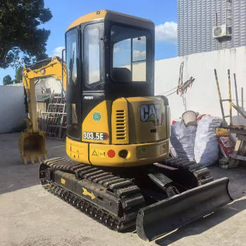 사용 CAT 303.5E 굴삭기 고성능, 낮은 연료 소비