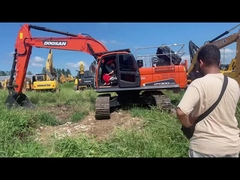 원산지 한국 두산 DX300LC 굴착기, 30톤 작동 중량, 0.64-1.75m³ 버킷, 151k